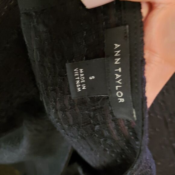 Ann Taylor semi sheer ruffle sleeve top - Picture 4 of 7